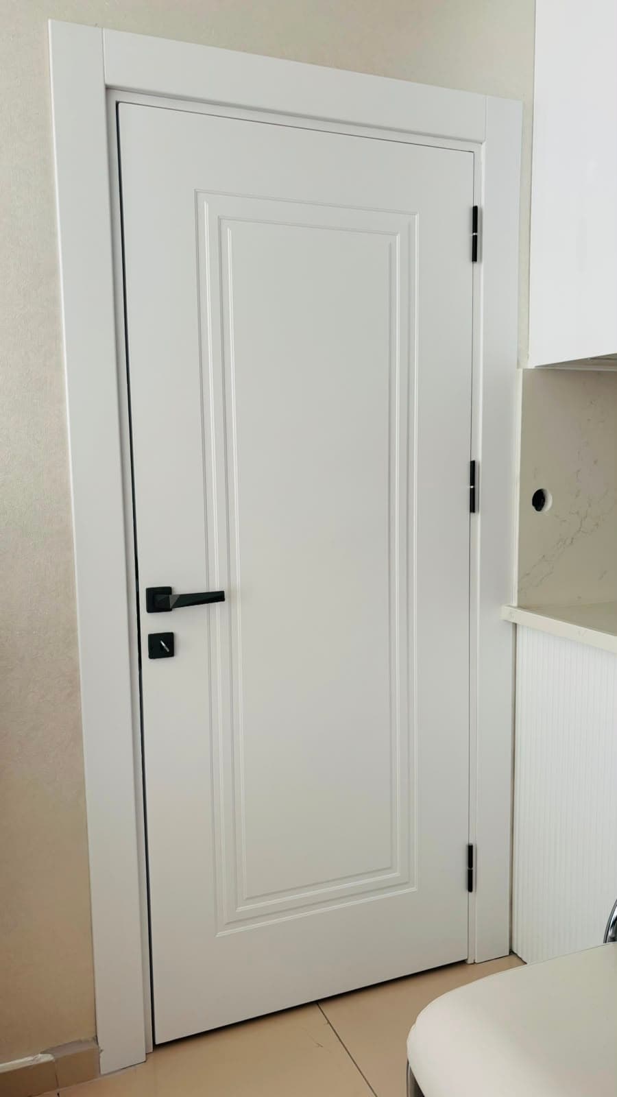 Beyaz Modern Klasik İç Kapı